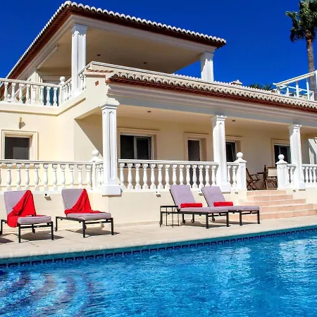 Villa With Heated Pool