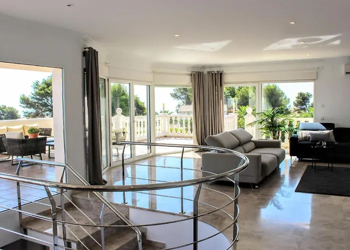 With Heated Pool Villa *